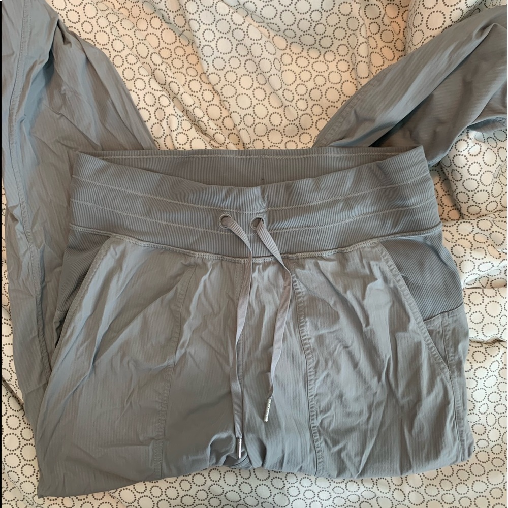 Lululemon dance studio jogger